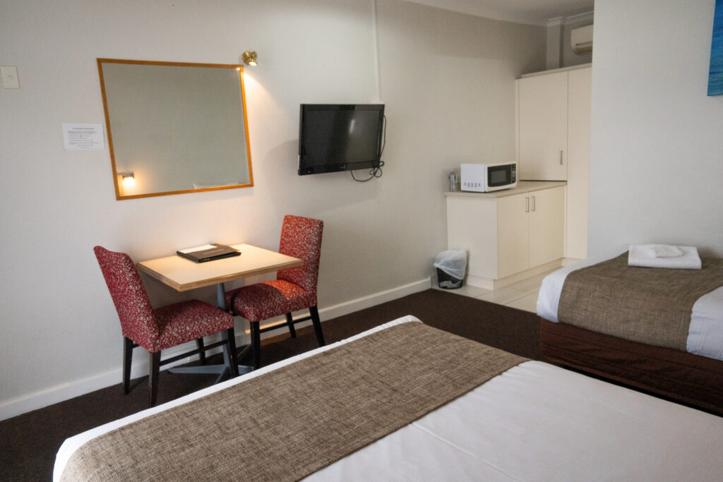 Standard Twin Room | Admiralty Inn